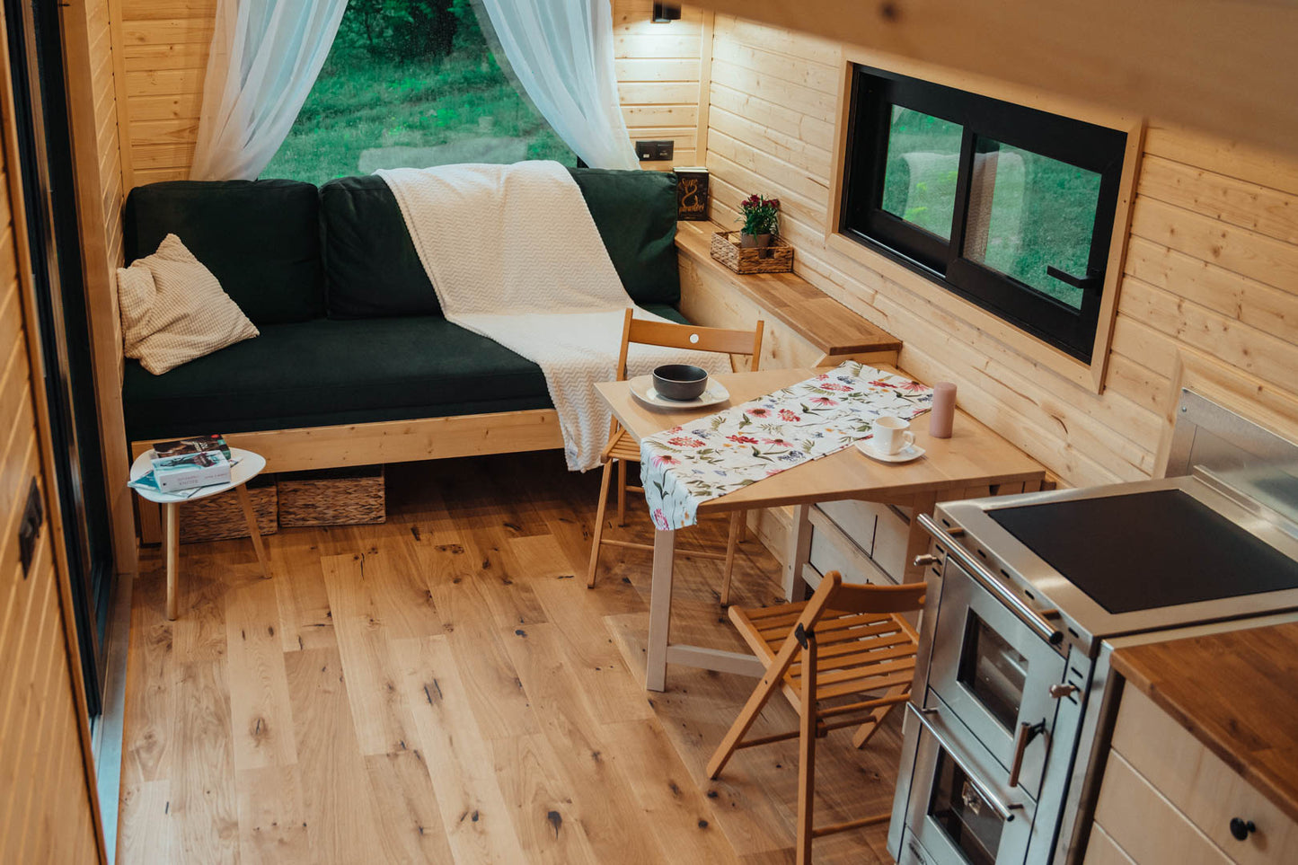 Fully Off Grid Tiny House with Wood Stove and Clean Water Tank