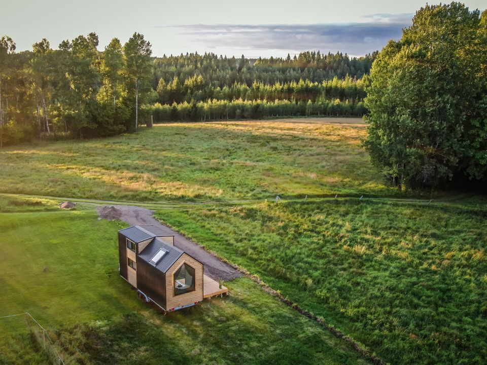 Tiny-House-Escape-in-Sweeden