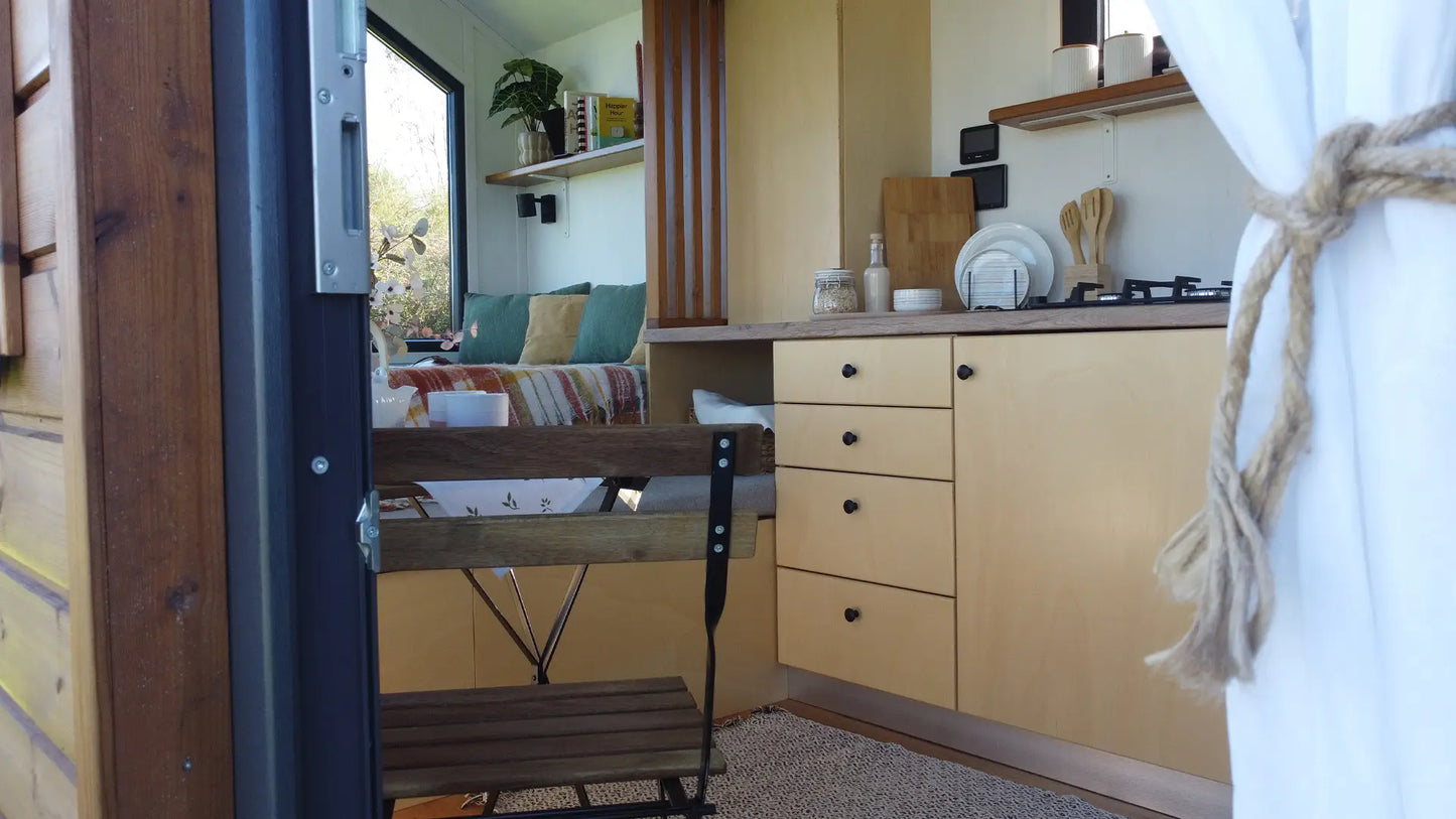 Cabina U 5400 - Madera Blanca